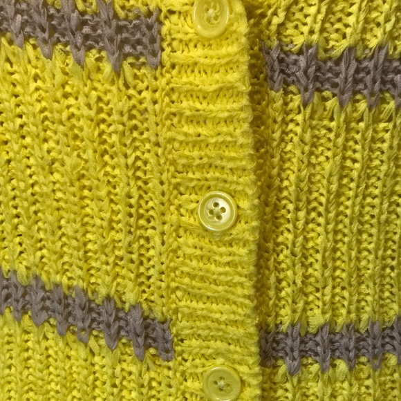 LOFT YELLOW/GRAY CARDI. SIZE M - Picture 3 of 6